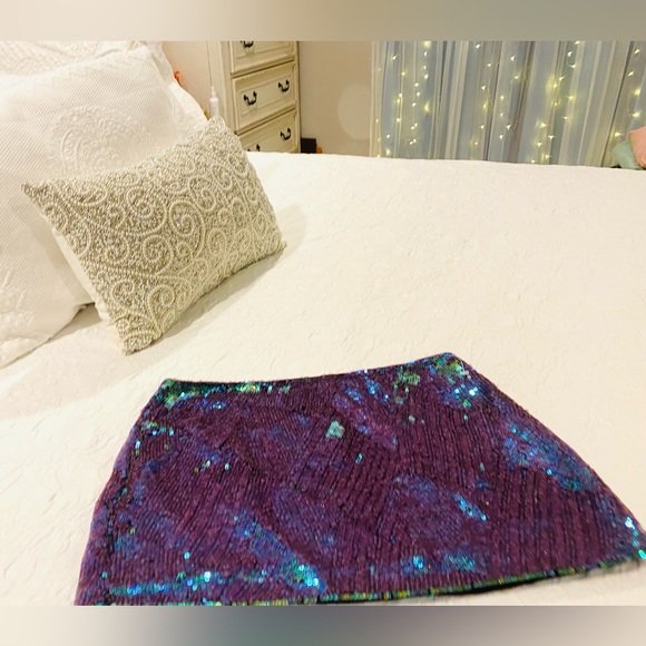 Y2 🧜‍♀️💜💚Armani Exchange sequin mini skirt NWT💚💜 - Picture 6 of 16
